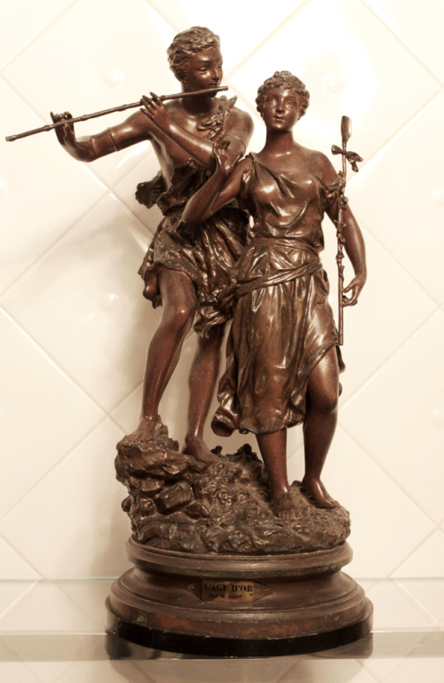 Статуя из бронзы XIX век